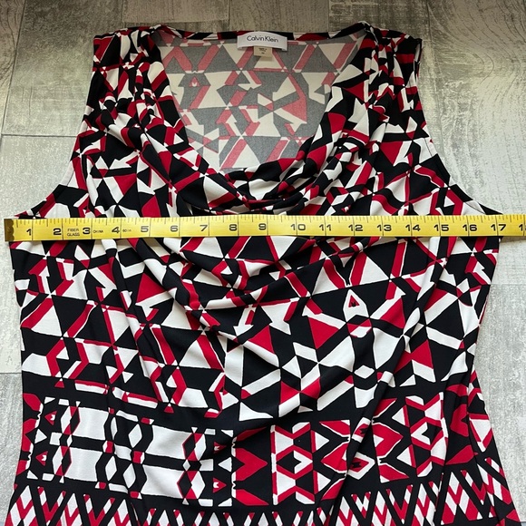 Calvin Klein Women’s Sleeveless Top - Picture 6 of 6